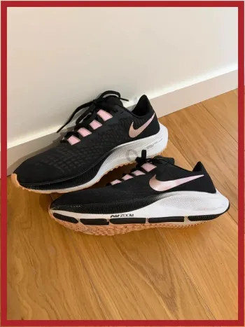 Gebrauchtes Nike Chaussures pour femme pointure 39 bike — Bild 3 von 13
