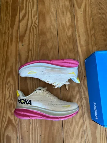 Hoka Clifton 9 bike de segunda mano