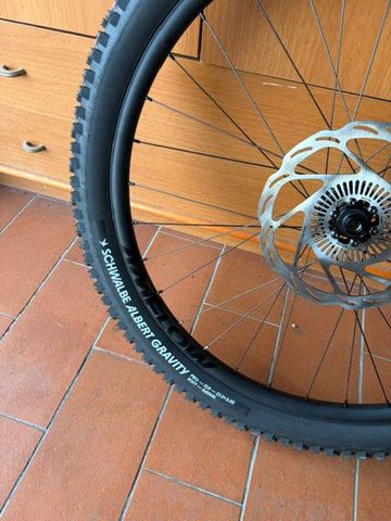 Used Schwalbe Albert Gravity Pro Super Soft 2026 bike — image 4 of 4