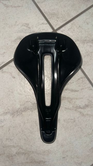 Brugt Bontrager Verse Comp Saddle bike — billede 2 af 2