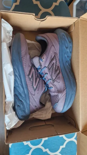 Used New Balance Fresh Foam UTRN bike — image 2 of 6