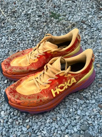 Tweedehands Hoka Speedgoat 6 bike — afbeelding 2 van 7
