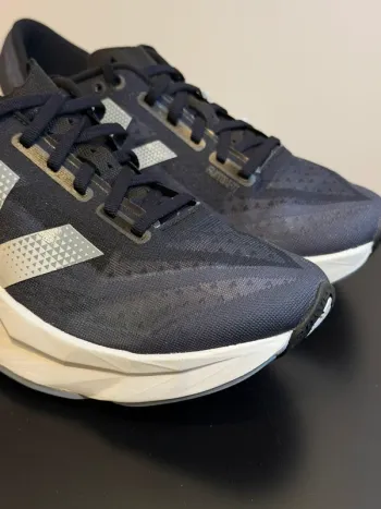 Używany New Balance Running Shoes 42 26.5cm bike — zdjęcie 2 z 10