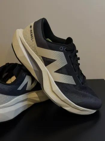 Używany New Balance Running Shoes 42 26.5cm bike — zdjęcie 7 z 10