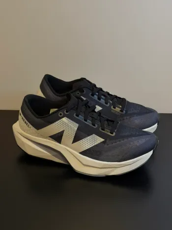 Używany New Balance Running Shoes 42 26.5cm bike