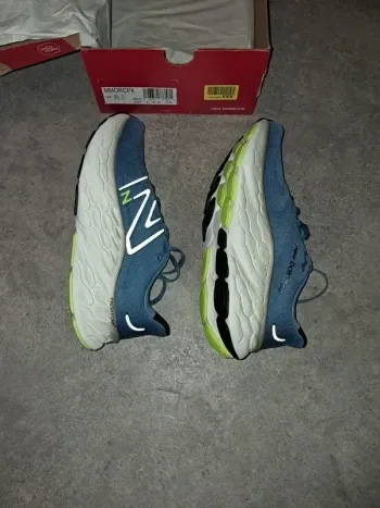 Brugt New Balance Fresh Foam x More V4 bike — billede 2 af 6