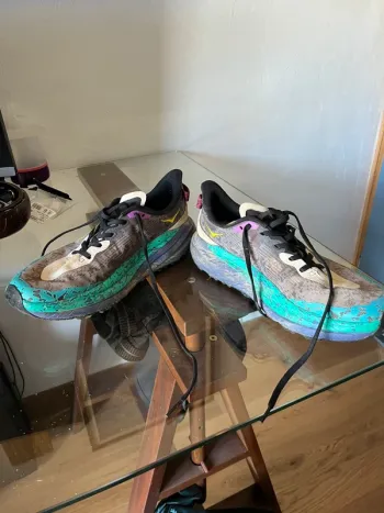 Hoka Speedgoat 6 bike d'occasion — image 3 sur 3