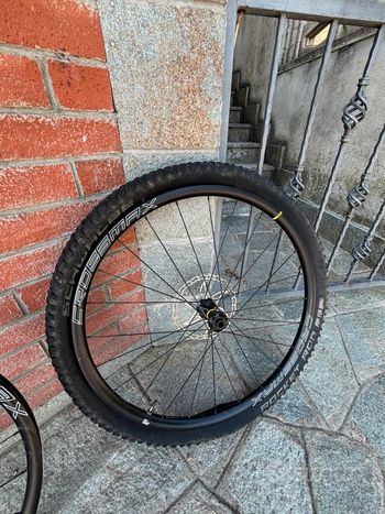 Mavic Cerchi 27.5 bike usato — immagine 3 di 6