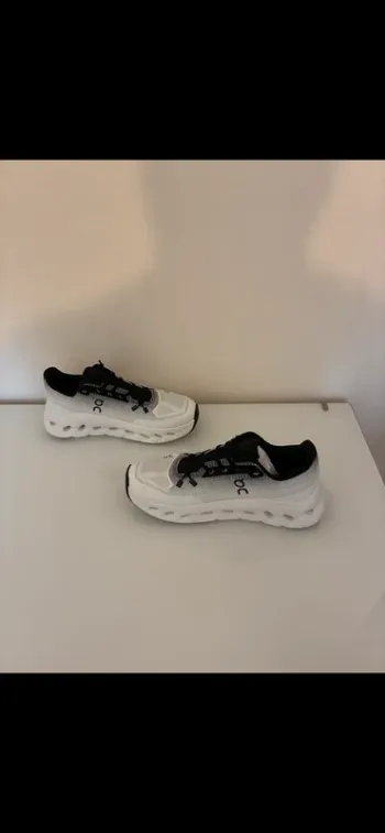 Brugt On Running Shoes bike — billede 2 af 4