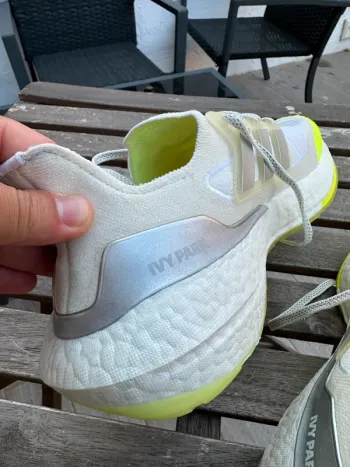 Použité Adidas Ultraboost Ivy Park bike — obrázek 8 z 10