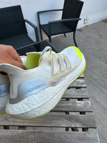 Použité Adidas Ultraboost Ivy Park bike — obrázek 4 z 10