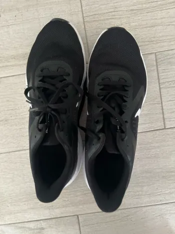 Nike Scarpe running nere - 43 bike usato — immagine 3 di 4