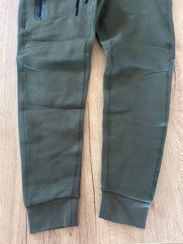 Used Nike Tech Fleece Set bike — image 5 of 6