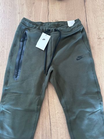 Used Nike Tech Fleece Set bike — image 3 of 6