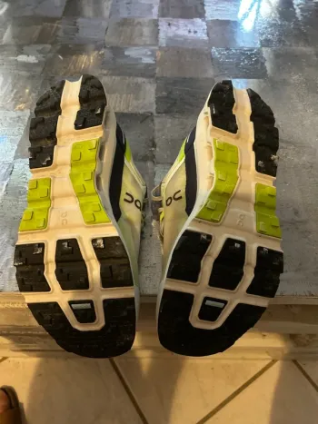 On Running Cloudvista bike d'occasion — image 3 sur 3