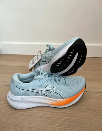 Used Asics Gel Excite 11 bike — image 2 of 3