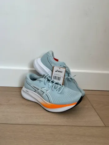 Käytetty Asics Gel Excite 11 bike