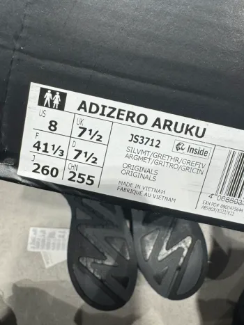 Used Adidas Aruku Adizero bike — image 4 of 8