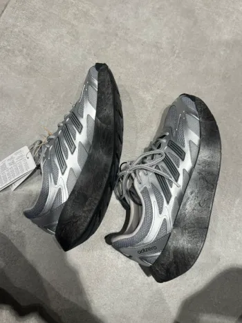 Used Adidas Aruku Adizero bike — image 2 of 8