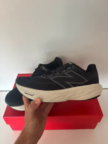 New Balance Fresh Foam 1080 v14 bike d'occasion — image 2 sur 8