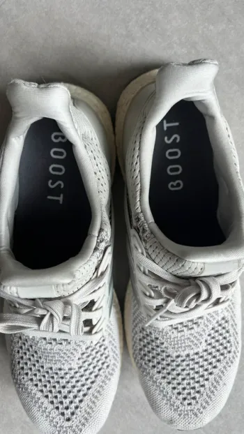 Adidas Ultraboost bike usato — immagine 9 di 11