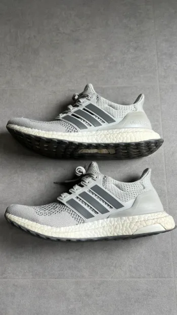 Adidas Ultraboost bike usato — immagine 8 di 11