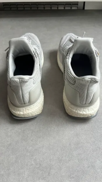 Adidas Ultraboost bike usato — immagine 4 di 11