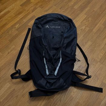 Używany VAUDE Uphill 12 Lightweight Cycling Backpack bike