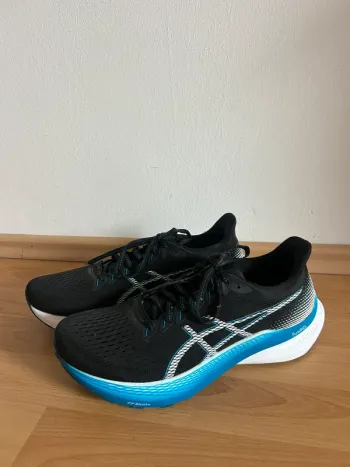 Used Asics Gel Pursue 10 bike