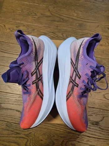 Asics Megablast bike d'occasion — image 8 sur 11