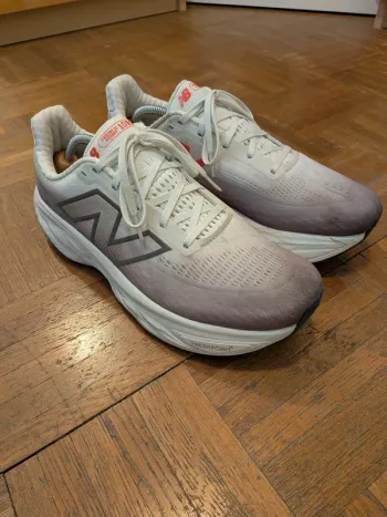 Used New Balance 1080 V14 bike