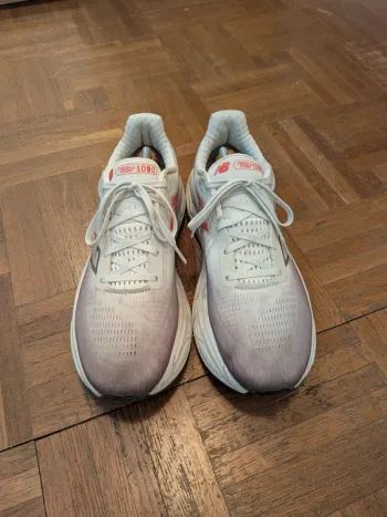 Used New Balance 1080 V14 bike — image 8 of 12
