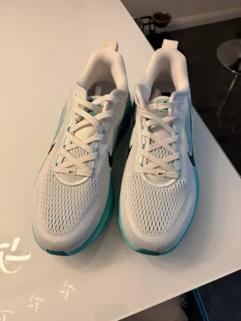 Brugt Nike Vomero 18 bike — billede 2 af 3