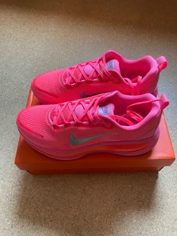 Nike Vomero 18 bike usato