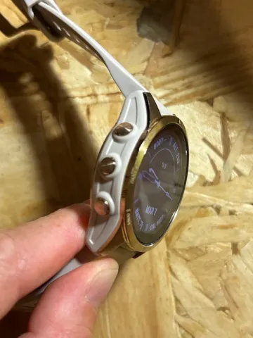 Used Garmin Fenix 7S Sapphire Solar bike — image 4 of 6