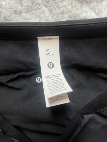 Lululemon Fast and Free bike d'occasion — image 4 sur 4
