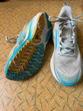 Brooks Ghost 17 Trail bike d'occasion — image 2 sur 5