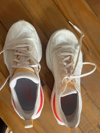 Used Nike ZoomX Invincible Run 3 bike — image 3 of 3