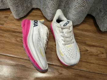 Gebrauchtes Hoka Laufschuhe weiß Größe 39 bike