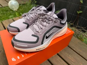 Używany Pegasus Air Zoom 41 GORE-TEX bike — zdjęcie 4 z 9