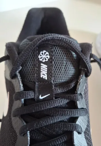 Nike Baskets sport noires 36.5 bike d'occasion — image 3 sur 4