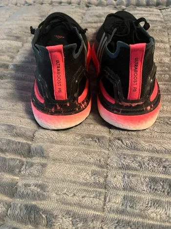 Used Adidas Ultraboost bike — image 4 of 8