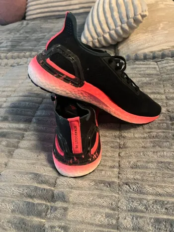 Used Adidas Ultraboost bike — image 5 of 8