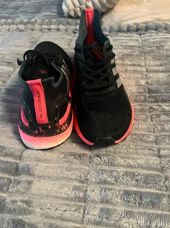 Used Adidas Ultraboost bike — image 6 of 8