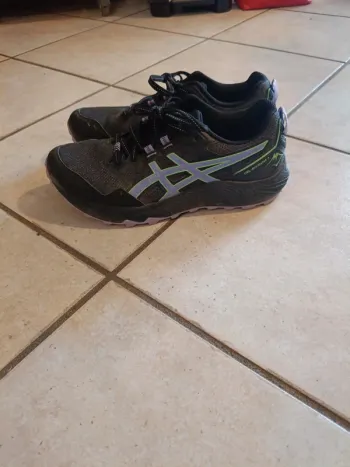 Używany Asics Gel Sonoma 7 bike — zdjęcie 2 z 8