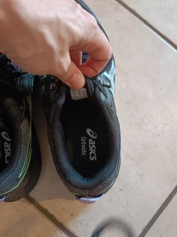 Używany Asics Gel Sonoma 7 bike — zdjęcie 5 z 8