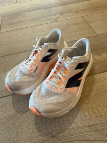 Brugt New Balance Supercomp Elite V4 bike