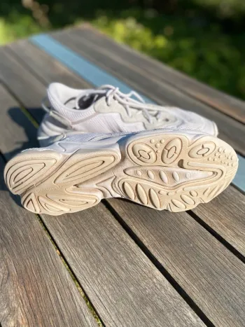Tweedehands Adidas Ozweego bike — afbeelding 3 van 3