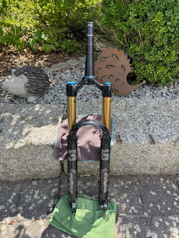 Fox 36 Factory Fork 2023 bike usato — immagine 1 di 10