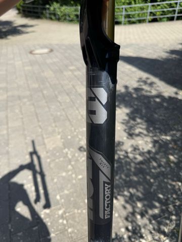 Fox 36 Factory Fork 2023 bike usato — immagine 5 di 10